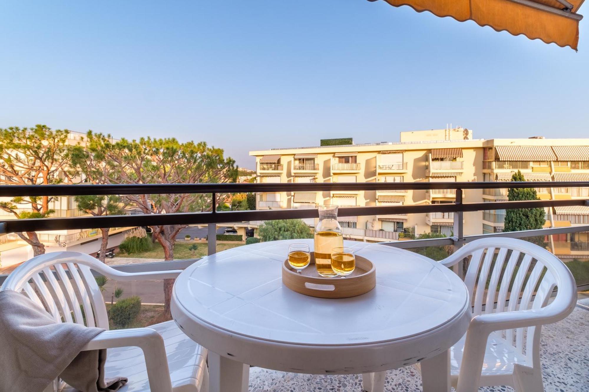 Residence Heliotel Marine Saint-Laurent-du-Var Εξωτερικό φωτογραφία